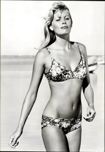 Foto Mode, Ein-Größen-Bikini Davina, Triumph International