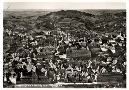 Ak Bamberg in Oberfranken, Luftaufnahme von  Altenburg, Stadtansicht, Flugzeugaufnahme