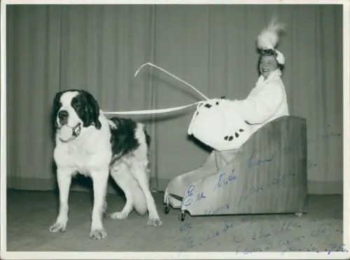 Foto Porträt einer Künstlerin, Bernhardiner, Autogramm