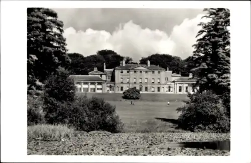 Ak Hampstead Heath London England, Ansicht des Kenwood Hauses, große Wiese, Bäume, ruhige Umgebun