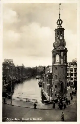 Ak Amsterdam Nordholland Niederlande,  Singel en Munttor, Kanal, Uhrturm, Menschen