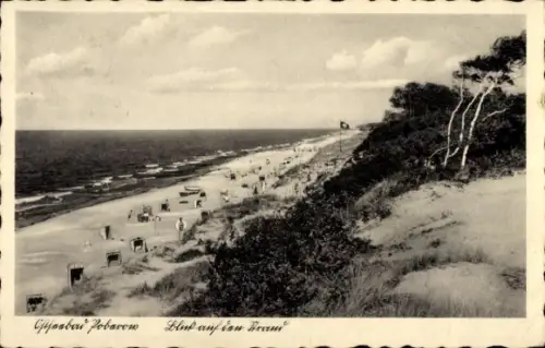 Ak Poborowo Trzebielino Poberow Pommern, Strandblick, Ostseebad  Strandkörbe, Meer
