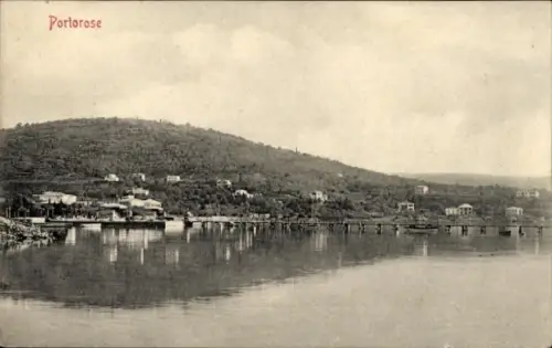 Ak Portorož Portorose Slowenien,  Landschaft mit Wasser, Hügeln und Gebäuden