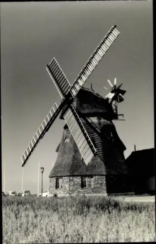 Foto Ak Hagenow, Außenansicht einer alten Windmühle