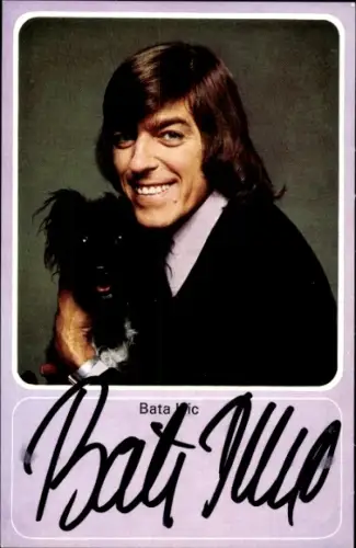 Autogrammkarte Sänger Bata Illic, Portrait mit Hund, Autogramm