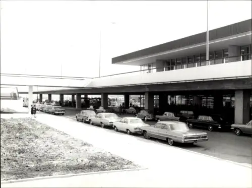 Foto Amsterdam Nordholland Niederlande, Flughafen