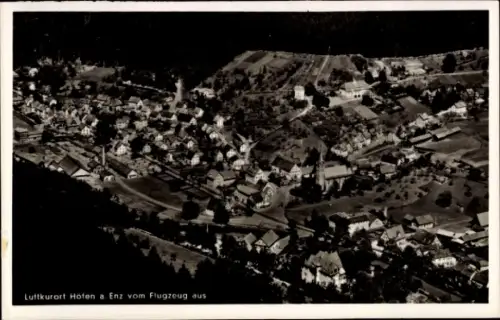 Ak Höfen an der Enz Schwarzwald, Luftaufnahme von  Häuser, Landschaft, Flugzeugperspektive