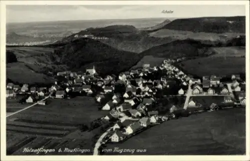 Ak Reutlingen in Württemberg, Luftaufnahme von  Häuser, Landschaft