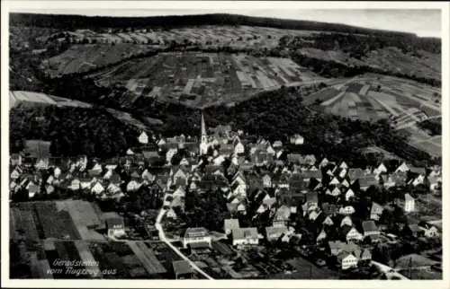 Ak Geradstetten Remshalden Baden Württemberg, Luftaufnahme von  ländliche Umgebung, viele Dächer,