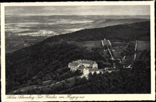 Ak Toszek Tost Oberschlesien, Luftaufnahme Schloss Schwanberg,  Landschaft