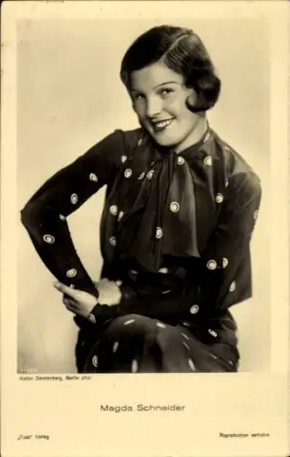 Ak Schauspielerin Magda Schneider, Portrait, Ross Verlag 7100/1