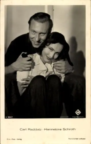 Ak Schauspieler Carl Raddatz, Schauspielerin Hannelore Schroth, Portrait