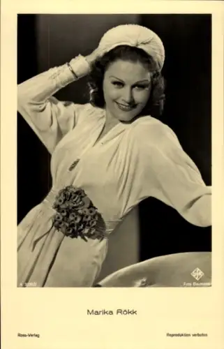 Ak Schauspielerin und Tänzerin Marika Rökk, Portrait, Autogramm