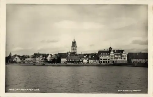 Ak Friedrichshafen am Bodensee, Friedrichshafen am Bodensee, Stadtansicht, Wasserfront,  Gebäude