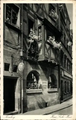 Ak Nürnberg, Hans Sachs-Haus, Schuster-Werkstätte,  Schwarz-Weiß-Foto