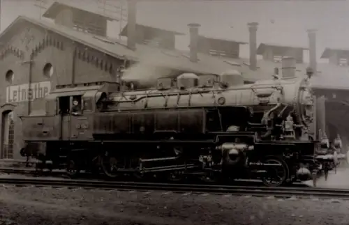 Foto Letmathe Iserlohn im Märkischen Kreis, Bahnbetriebswerk, Lokomotive
