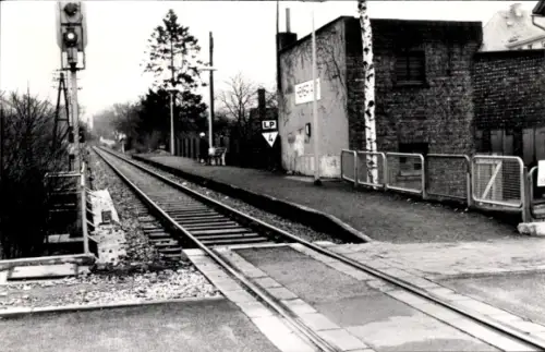 Foto Hemer im Sauerland, Bahnhof, Bahnübergang