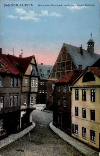 Ak Sangerhausen am Harz,  Blick vom Kornmarkt, neues Schloss, Häuser, Straßenansicht