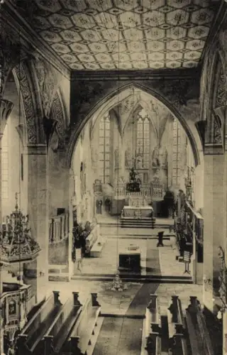 Ak Sangerhausen am Harz, Innenansicht einer Kirche, Altar, Bänke, Fenster, religiöse Statuen
