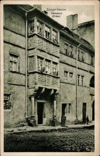Ak Sangerhausen am Harz,  Schloßhof, Erker,  Architektur
