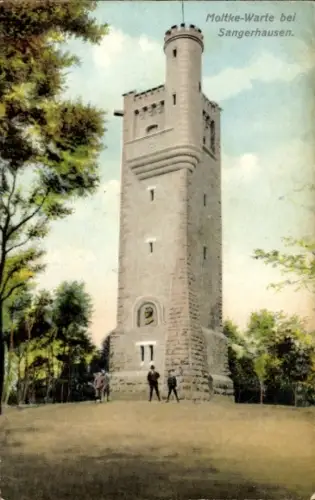 Ak Sangerhausen am Harz, Moltke-Warte,  hohe Steinturm, Bäume, Menschen