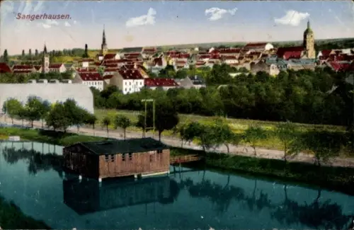 Ak Sangerhausen am Harz, Stadtansicht von  Wasser, Holzhaus, Bäume, Häuser
