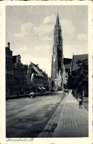 Ak Landshut in Niederbayern, Landshut B, St. Martinskirche, Oberstadt,  Gebäude