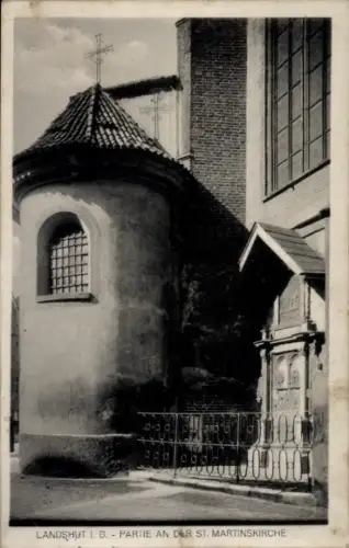 Ak Landshut in Niederbayern, St. Martinskirche,  Architektur, Kreuz, 