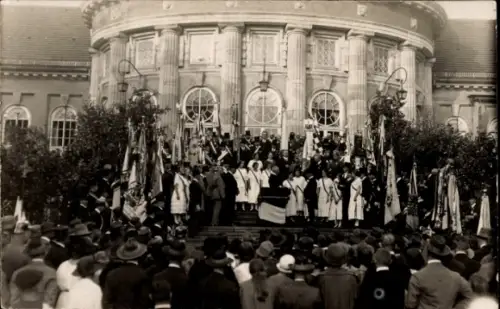 Foto Ak Hansestadt Bremen, Festakt vor dem Parkhaus im Bürgerpark