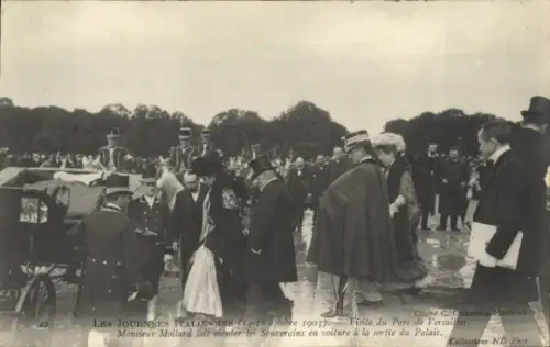 Ak Versailles Yvelines, Besuch des italienischen Königspaares im Park von Versailles