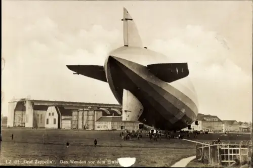 Ak Luftschiff LZ 127 Graf Zeppelin, Wenden vor dem Einbringen