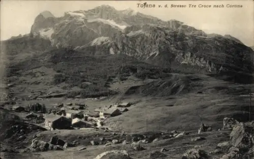 Ak Cortina d'Ampezzo Veneto, Tofana von der Strasse Tre Croce nach Cortina