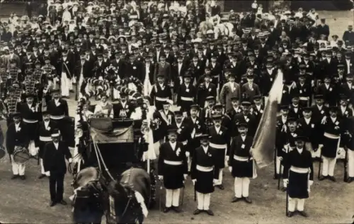 Foto Ak Niedernberg am Main Unterfranken ? Schützenfest, Festzug