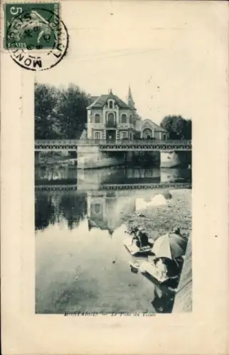 Ak Montargis Loiret, Le Pont du Tivoli