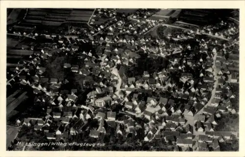 Ak Mössingen in Württemberg, Luftaufnahme von  viele Häuser, ländliche Umgebung