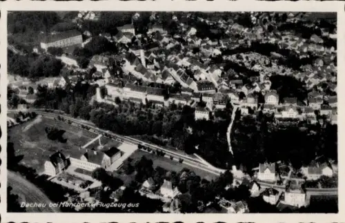 Ak Dachau in Oberbayern, Luftaufnahme von  Häuser, Straßen, Bäume