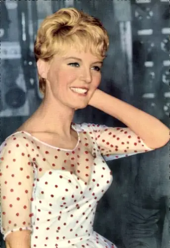 Ak Schauspielerin Petula Clark, Portrait