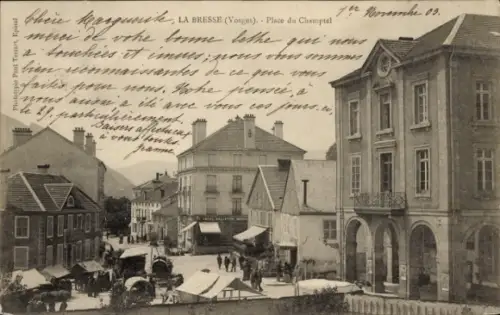 Ak La Bresse Vosges,  Platz du Champtel, Gebäude, Straßenansicht, 