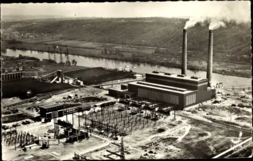 Ak Porcheville Yvelines, La Centrale Thermique, Flugbild