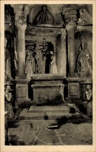 Ak Wieliczka Groß Salze Polen, Kapelle St. Anton, Statuen, Säulen, dunkler Innenraum