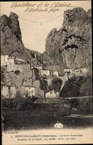 Ak Moustiers Sainte Marie Alpes de Haute Provence, Le Ravin Notre Dame