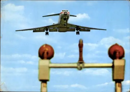 Ak Deutsches Passagierflugzeug Tupolew TU 134, Interflug