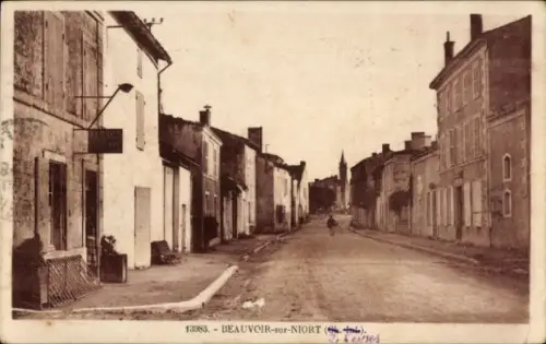 Ak Beauvoir sur Niort Deux Sèvres, Une Rue