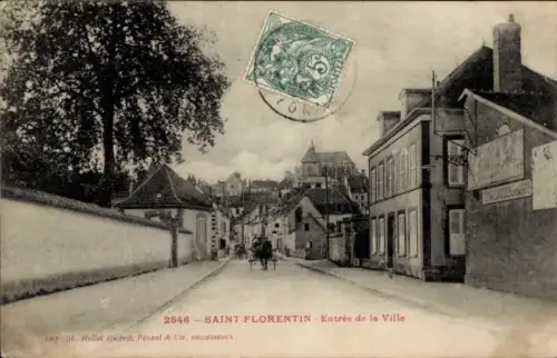 Ak Saint Florentin Yonne,  Stadtansicht, Pferdewagen, Häuser, Poststempel
