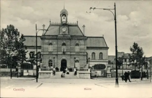 Ak Gentilly Val de Marne,  Mairie, Gebäude mit Uhr, Menschen auf der Straße