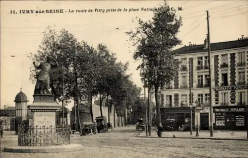 Ak Ivry sur Seine Val de Marne, La route de Vitry prise de la place Nationale, Denkmal