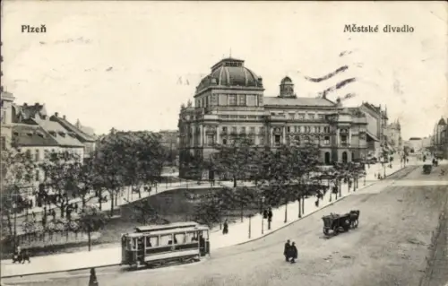 Ak Plzeň Pilsen Stadt, Stadttheater, Straßenbahn