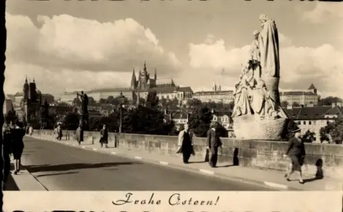 Foto Ak Prag, Blick auf Hradschin, Brücke, Statue