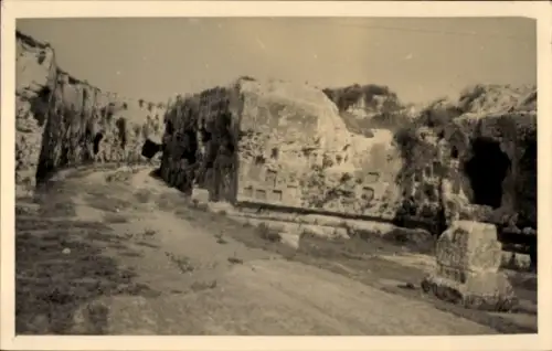 Ak Siracusa Syrakus Sizilien, Blick auf die Ruinen des Ortes