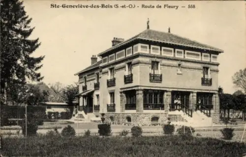 CPA Sainte Genevieve des Bois Essonne, Route de Fleury